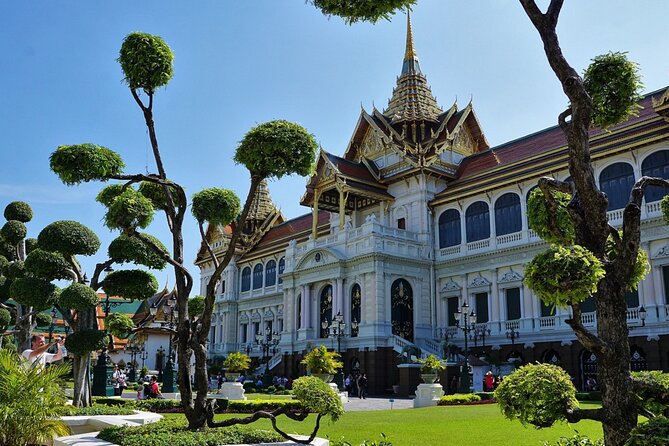 The Sights and Sounds of Bangkok From Hua Hin - Common Questions