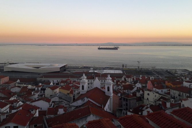 The Soul of Alfama: A Self-Guided Audio Tour - Tour Inclusions and Features