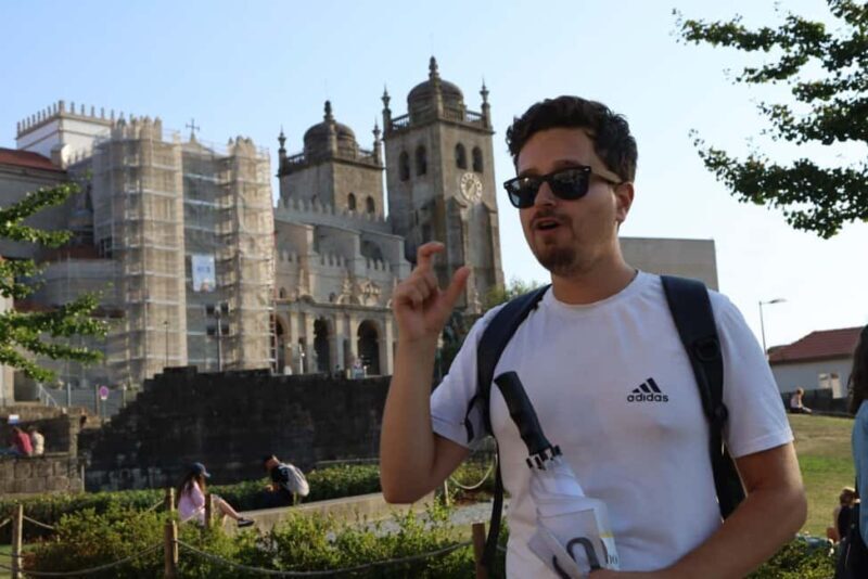 The Soul of Porto: Walking Tour with Food and Wine Tasting - Exploring Porto’s Soul: A Detailed Review of the Walking Tour with Food and Wine