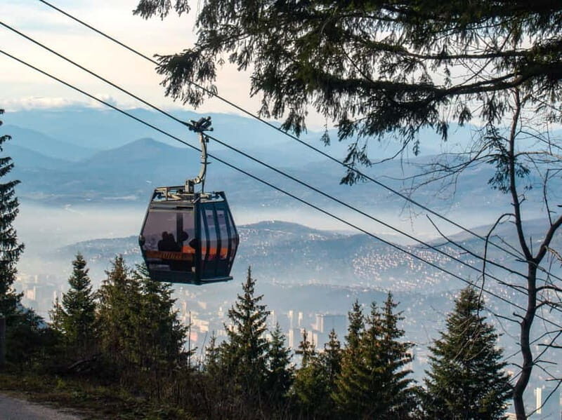 The spirit of the Winter Olympics | Hike along the bobsleigh track - Good To Know
