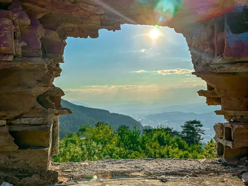 The spirit of the Winter Olympics | Hike along the bobsleigh track - An engaging introduction to Sarajevo’s Olympic and mountainous past
