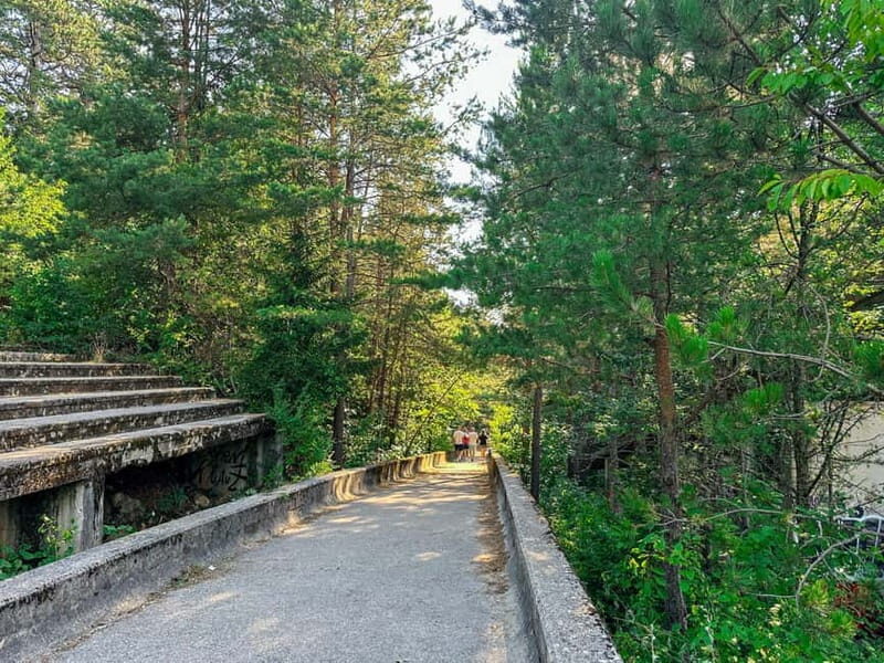 The spirit of the Winter Olympics | Hike along the bobsleigh track - FAQs