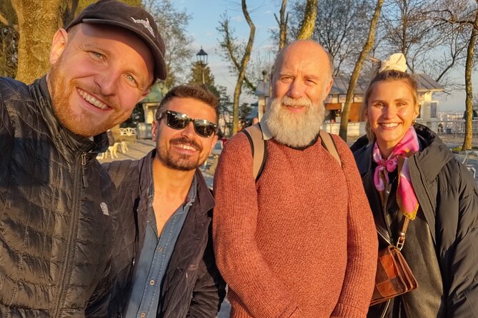 The Story of Belfast Walking Tour - Meeting and Pickup