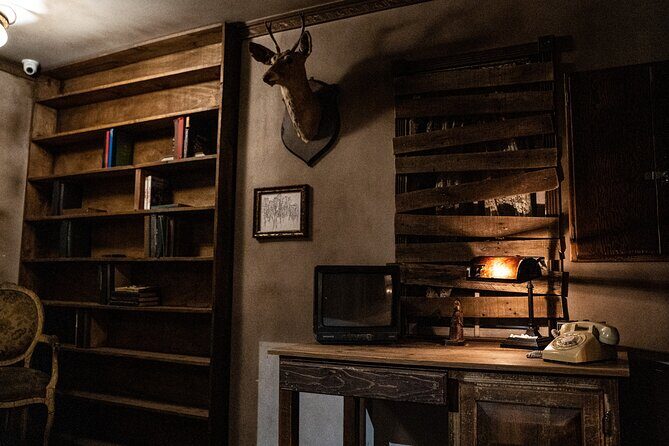 "The Study" Escape Room - The Details of "The Study" Escape Room Experience