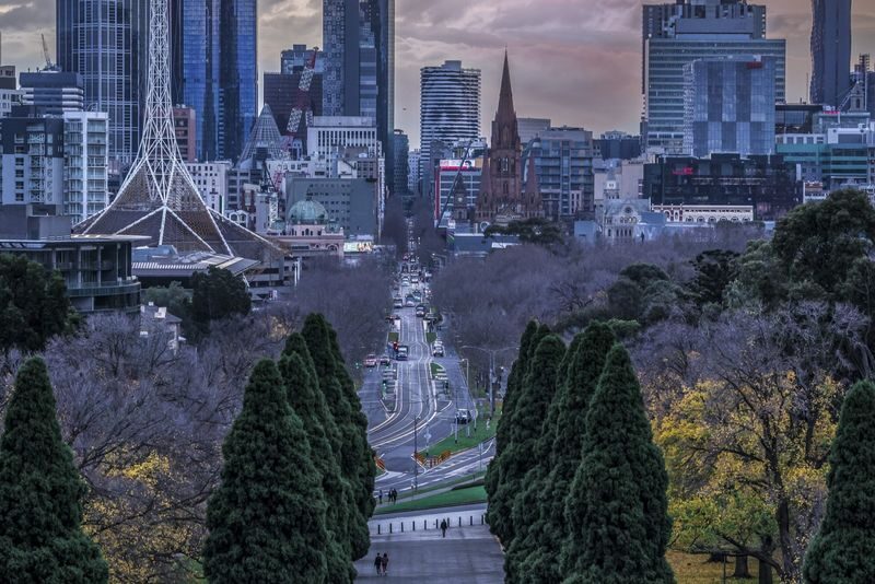 The Taste of Melbourne: Laneways, Boroughs, Bites and Brews - A glimpse of Melbourne’s sporting precinct