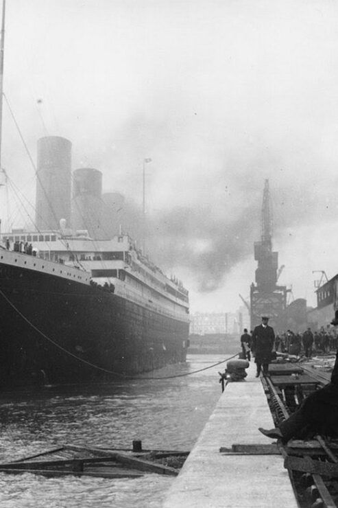 The Titanic Trail: 1-Hour Guided Walking Tour of Cobh - Exploring Cobhs Titanic Connections