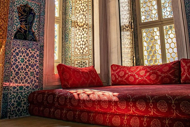 The Topkapi Palace, Historical Town Guided Tour / Solo / Groups - Overview of the Tour