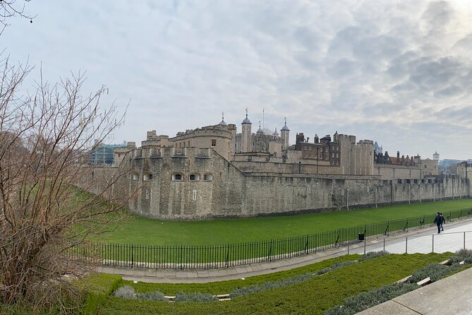 The Tower of London - Small Group Tour With a Local Expert - Meeting and Pickup