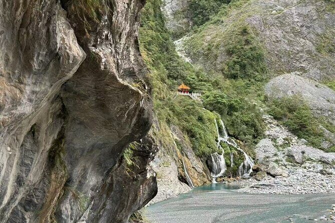 The tranquility of Hualien:From Open Waters to Sacred Valleys - Exploring Hualien: What to Expect from the Tour