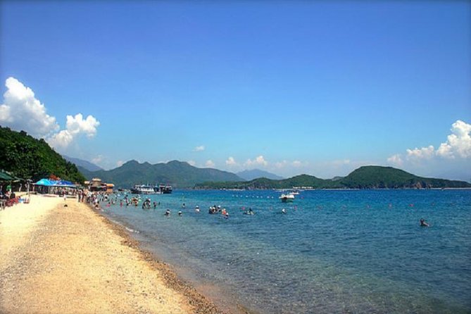 The Tropical Islands of Nha Trang Bay - Snorkeling and Water Sports