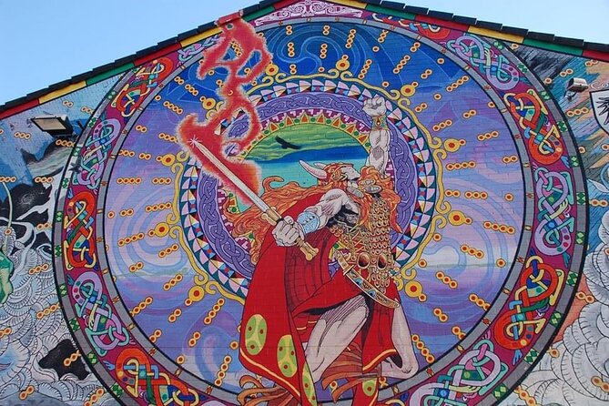 The Troubles and Iconic Black Taxi Driver Private 2 Hrs Tour - Inclusions