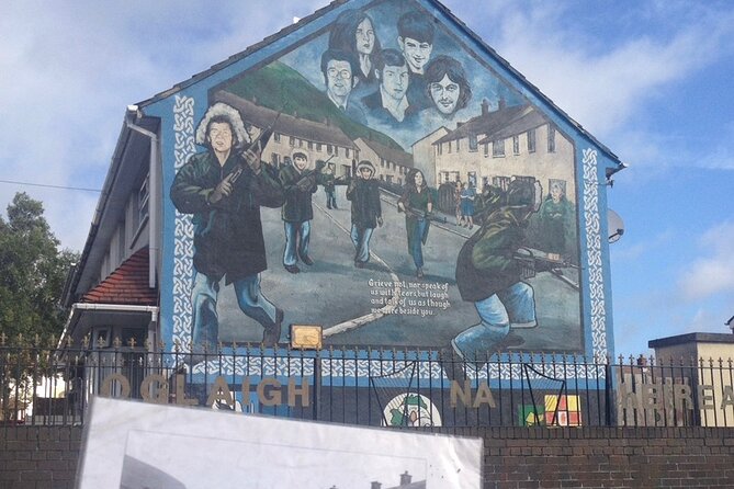 The Troubles and Iconic Black Taxi Driver Private 2 Hrs Tour - Testimonials and Feedback