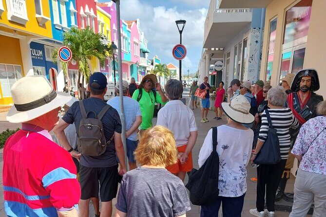 The True Dushi Lokal Experience is just two feet away. - Practical Details & Tips