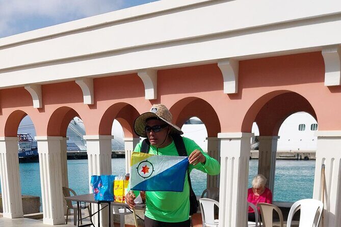 The True Dushi Lokal Experience is just two feet away. - Who Will Love This Experience?