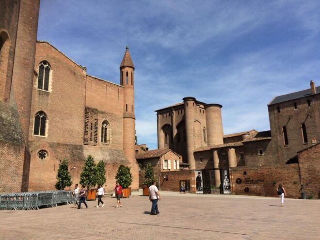 The Two Beautiful Cities of Albi and Cordes Sur Ciel - Artistic Influences in Cordes