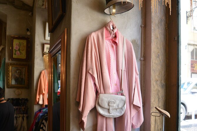 The Ulitmate Lisbon Vintage and Thrift Shopping Tour - Expert Vintage Shopping Tips