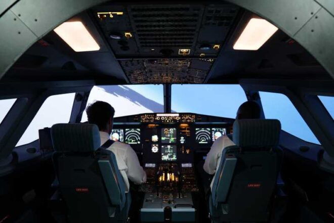 The Ultimate Airbus A320 Flight Simulator Experience - Instructor and Accessibility