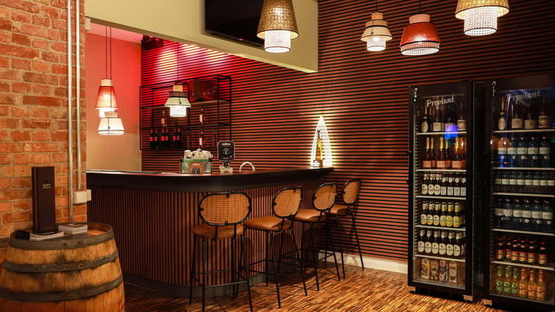 The Ultimate Berlin Golf Bar for Groups, Games & Good Times - Good To Know