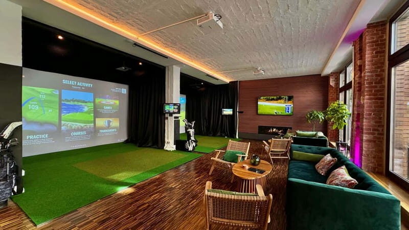The Ultimate Berlin Golf Bar for Groups, Games & Good Times - What Makes EvoGolf Stand Out?