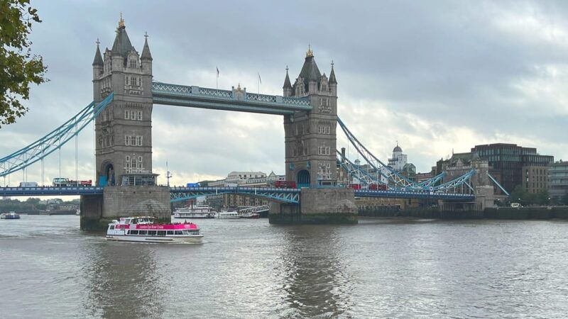 The Ultimate City of London Food Tour with 10+ Tastings - A Closer Look at the Experience