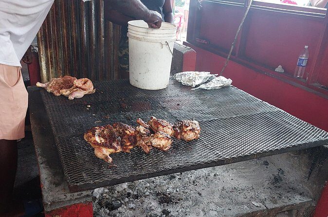 The Ultimate Jamaican Jerk Chicken Foodie Tour - Exploring Kingston’s Jerk Chicken Scene
