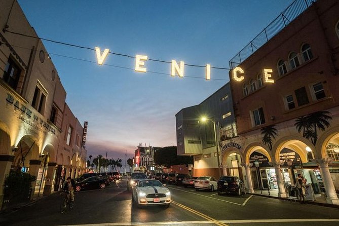 The Ultimate Venice Beach Experience - Venice Walking Tour