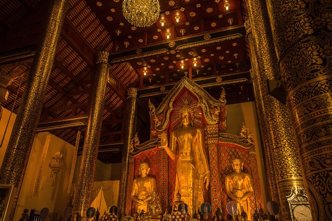 The Venerable Landmarks of Chiang Mai - Interacting With Buddhist Monks in Chiang Mai