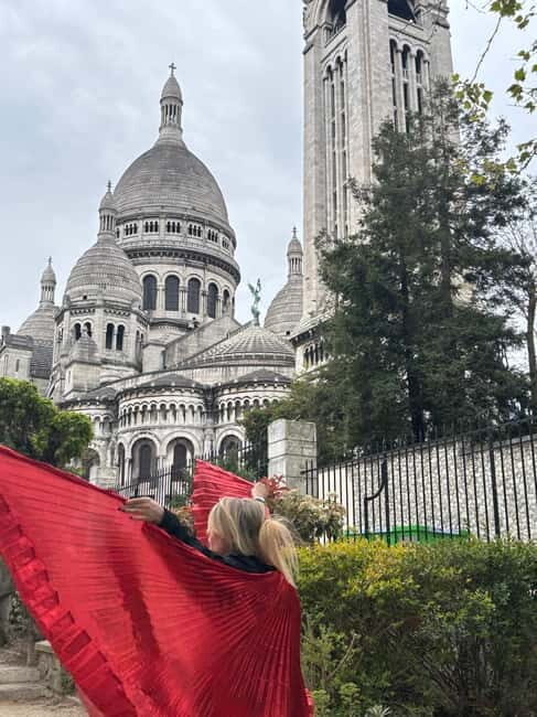 The voice of Montmartre is a must-see in Paris - A Deep Dive into the Montmartre Enchanté Tour