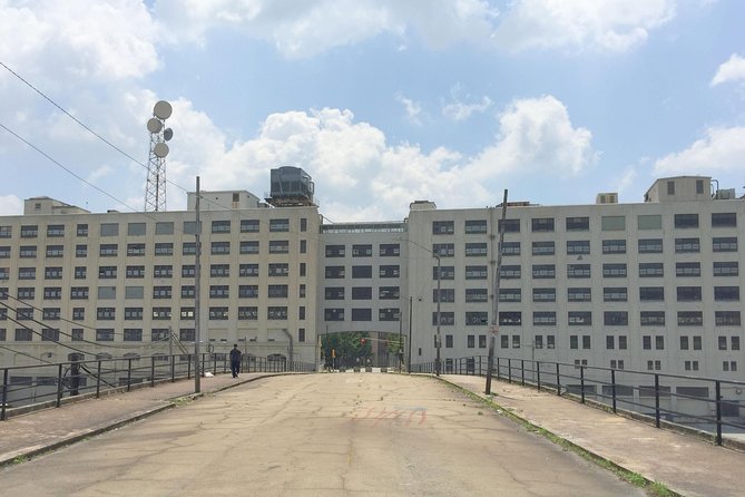 The Walking Dead in the City: Private Atlanta Film Location Tour - Filming Locations and Highlights