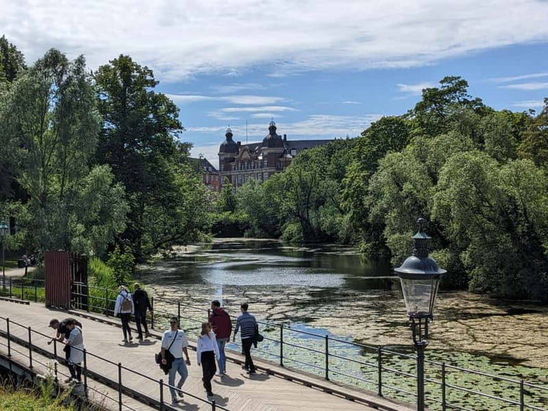 The waterfront - Guided tour of Copenhagen along the waterfront in French - What’s Included and Practical Considerations