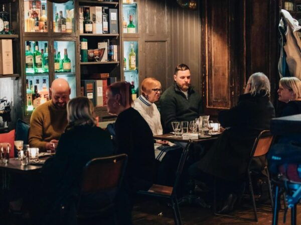 The Whiskey Trail - Engaging With Knowledgeable Guides