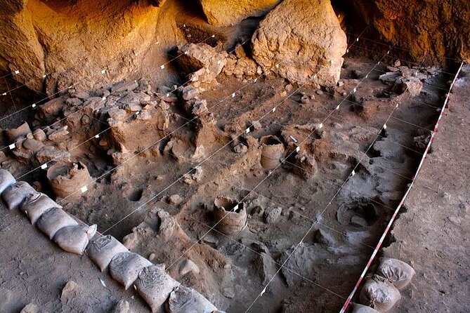 The Worlds Oldest Winery yet Discovered. (Birds Cave) - Good To Know
