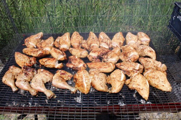 Theos Beach BBQ - Ideal for Families