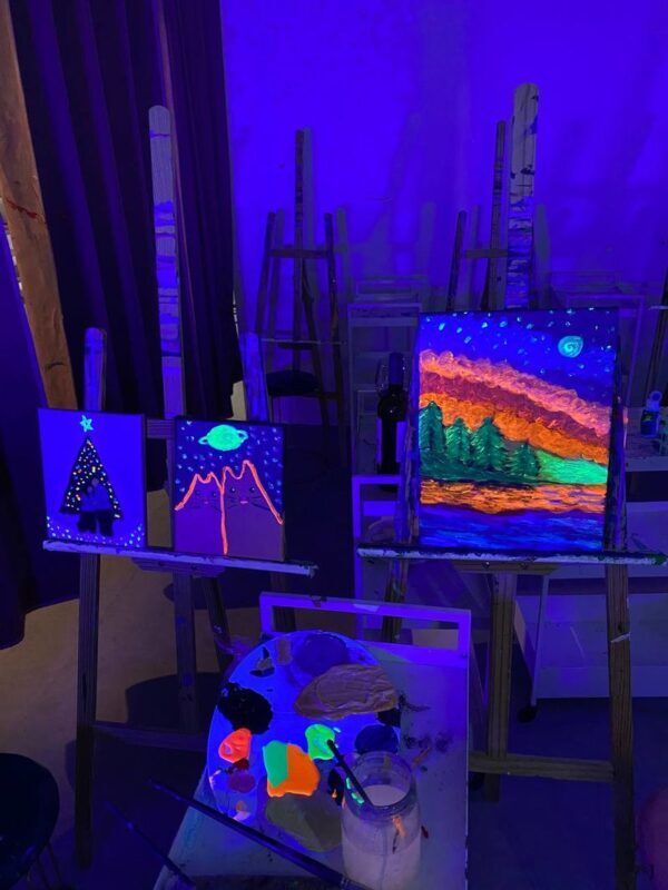 Therapeutic Art Jamming Workshop by Paintblush Singapore - What the two hours look like