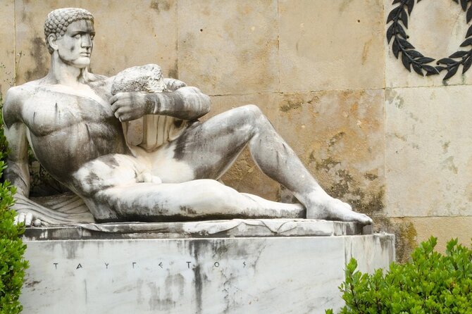 Thermopylae and Delphi Private Full-Day Tour From Athens - Delphi Temples and Antiquities