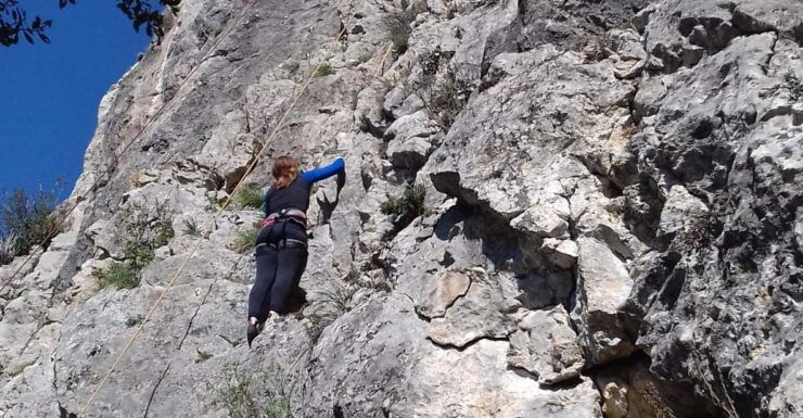 THESSALONIKI: CLIMBING WITH A VIEW OF THE ALIAKMONAS DAM - Good To Know