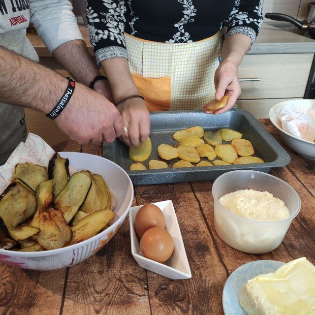 Thessaloniki: Cooking & Dining Experience with Greek Family - Good To Know