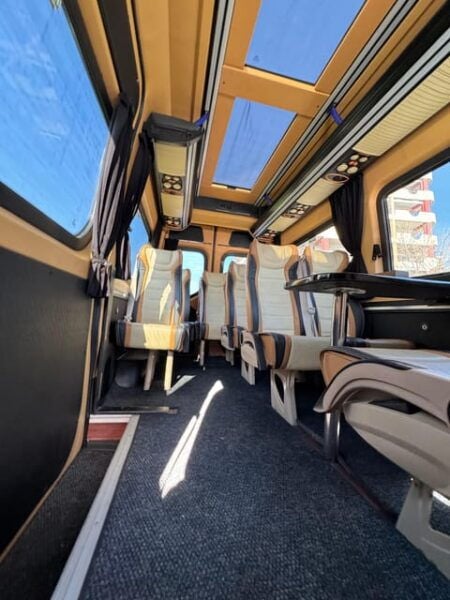 Thessaloniki: Pick up From Any Place in High-End Vehicles - Additional Amenities Offered