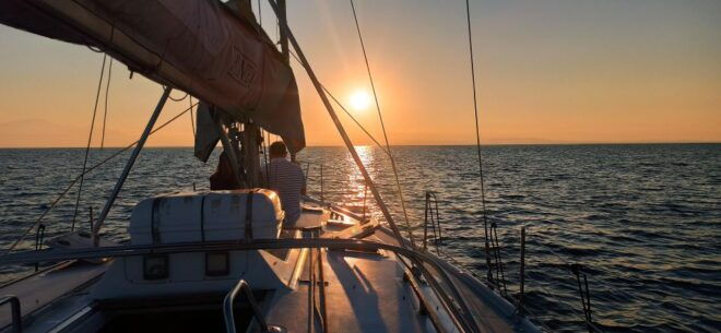 Thessaloniki Sunset Cruise Departing From Nea Michaniona - Includes