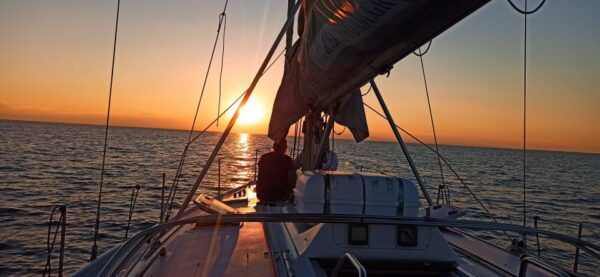 Thessaloniki Sunset Cruise Departing From Nea Michaniona - Excludes