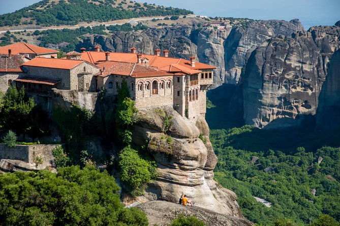 Thessaloniki to Meteora – Private Day Trip - Chauffeur Service and Hotel Pickup
