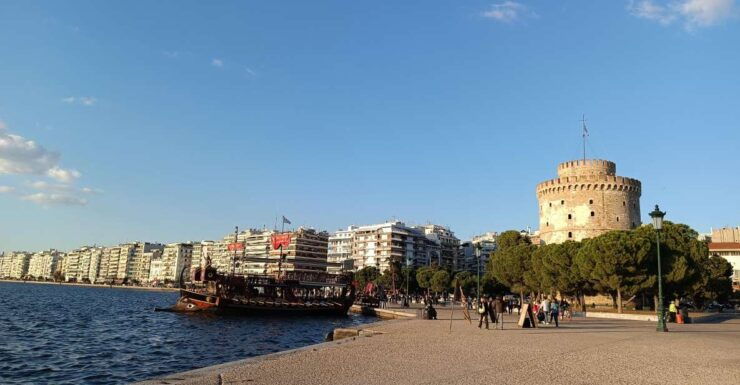 Thessaloniki: Wellness Sunset Walking Tour by the Sea! - Experience