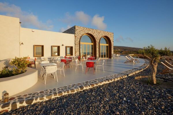 Thirassia: Winery Tour With Premium Wine Tasting Experience - Tour Highlights