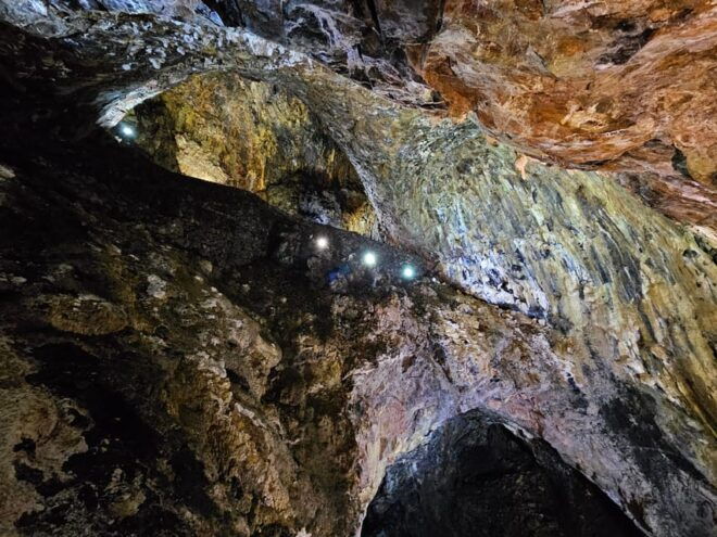 Third Island Caves: the Lava Route With Entrances & Wine - Geological Exploration