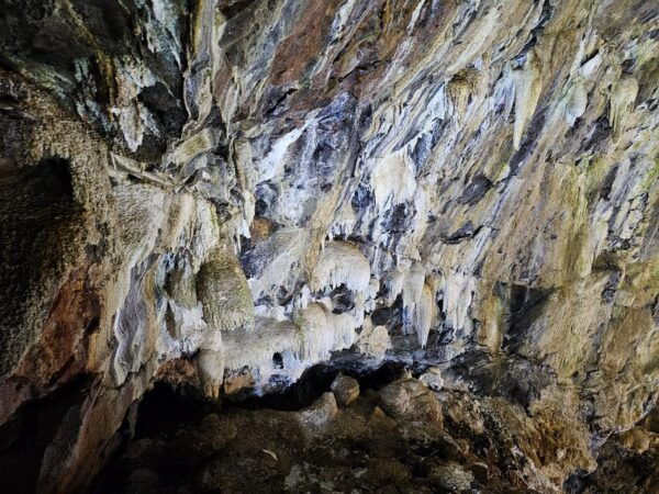 Third Island Caves: the Lava Route With Entrances & Wine - Customer Feedback