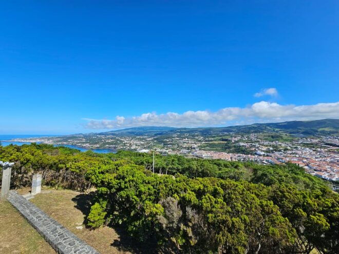 Third Island Full Day Tour: Exclusive Cocktail & Tapas - Unique Experiences