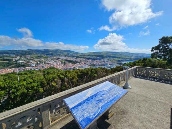 Third Island Full Day Tour: Exclusive Cocktail & Tapas - Exclusive Perks