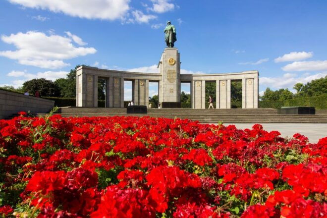 Third Reich and the Holocaust in Berlin Private Guided Tour - Directions