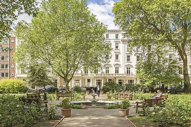 Thomas Cubitt's Pimlico: A Self-Guided Walking Tour - Vibrant Markets and Shopping Districts