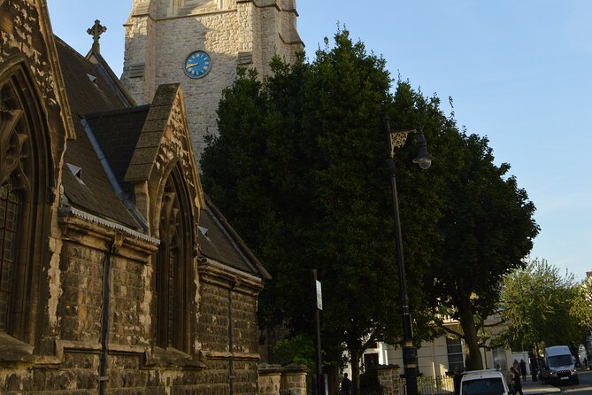 Thomas Cubitt's Pimlico: A Self-Guided Walking Tour - Relaxation and Recreation Along the River Thames